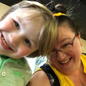 Meet your Posher, Cassandra